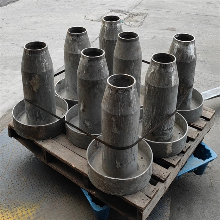 Nozzle tip of pulverized coal burner